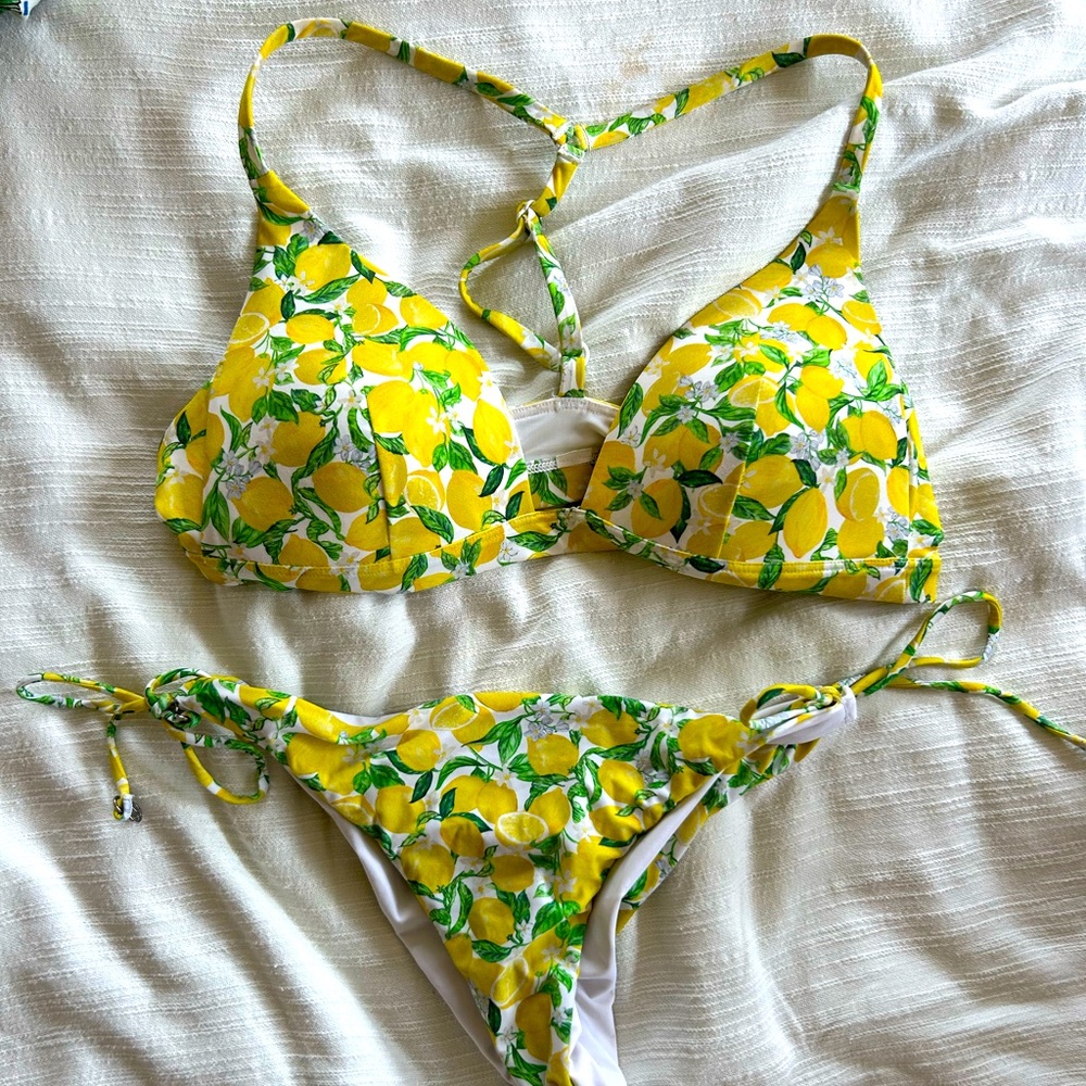 Lululemon Lemon Print Bikini Bottoms